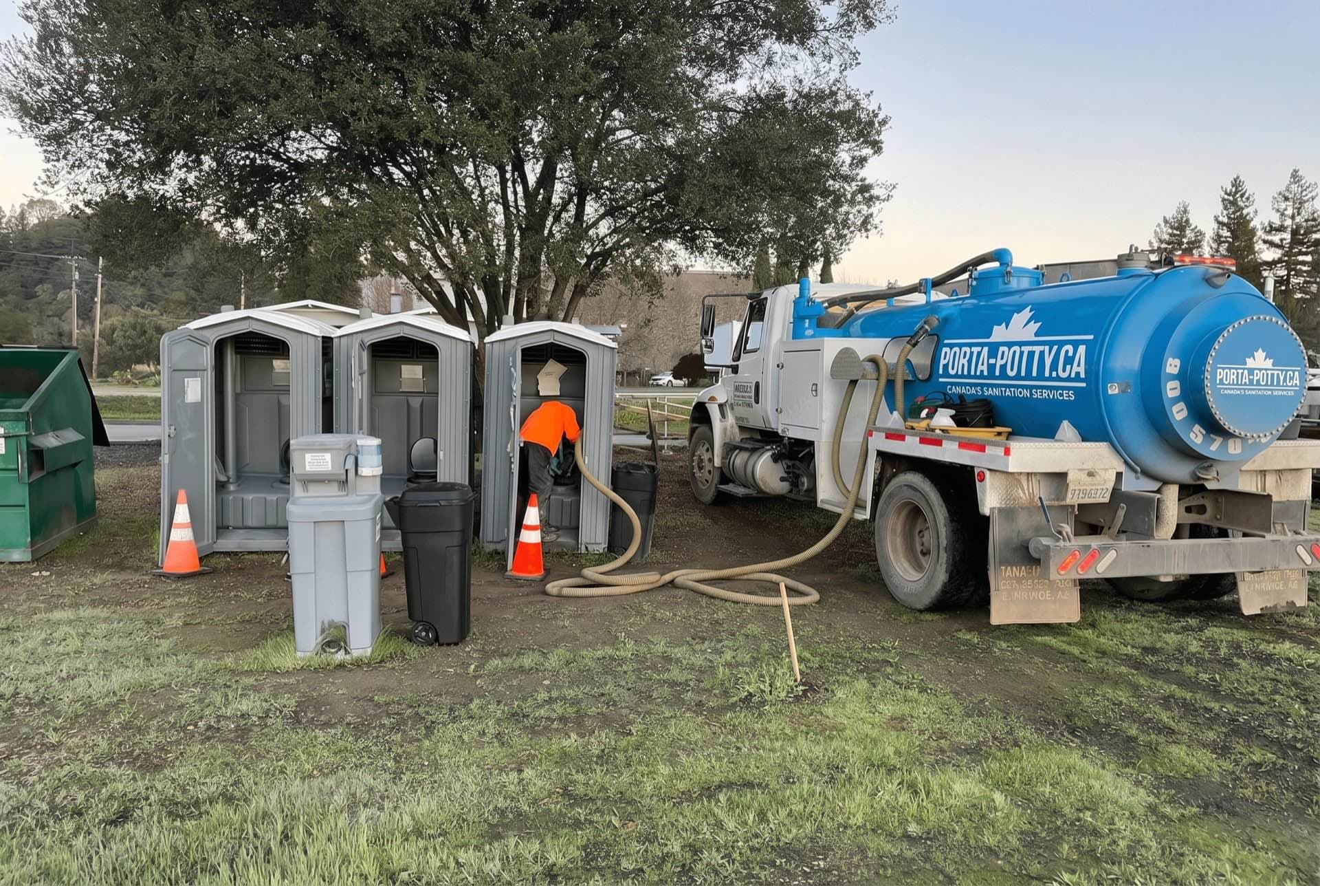 Service de Pompage Septique et de Déchets — portable sanitation rental in Canada